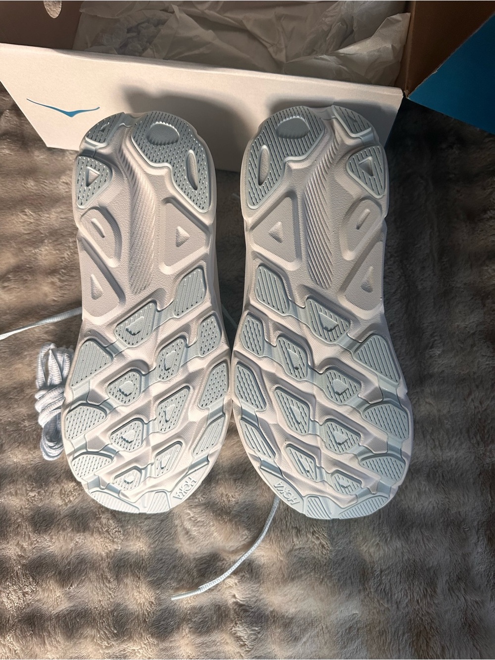 HOKA Clifton One9 Sneakers – Clear Lake/White – Women's 10 – NIB – Rare Colorway - Picture 6 of 8